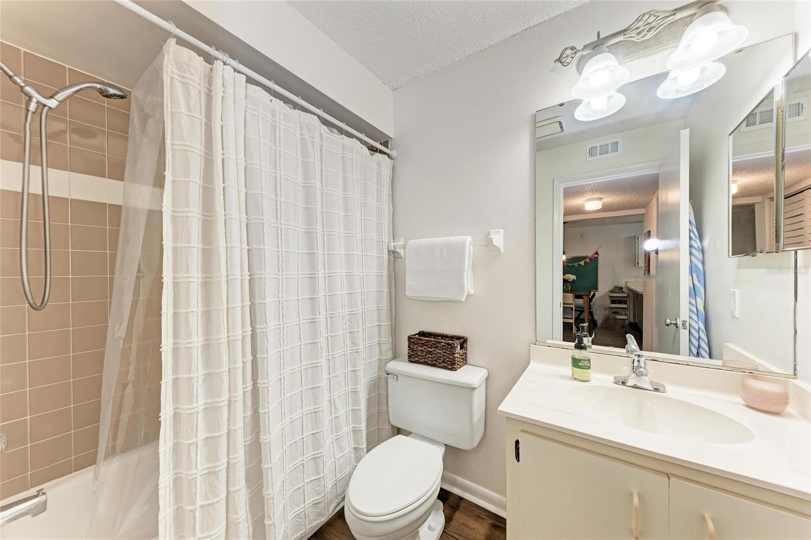 HARBOR PINES - Residential