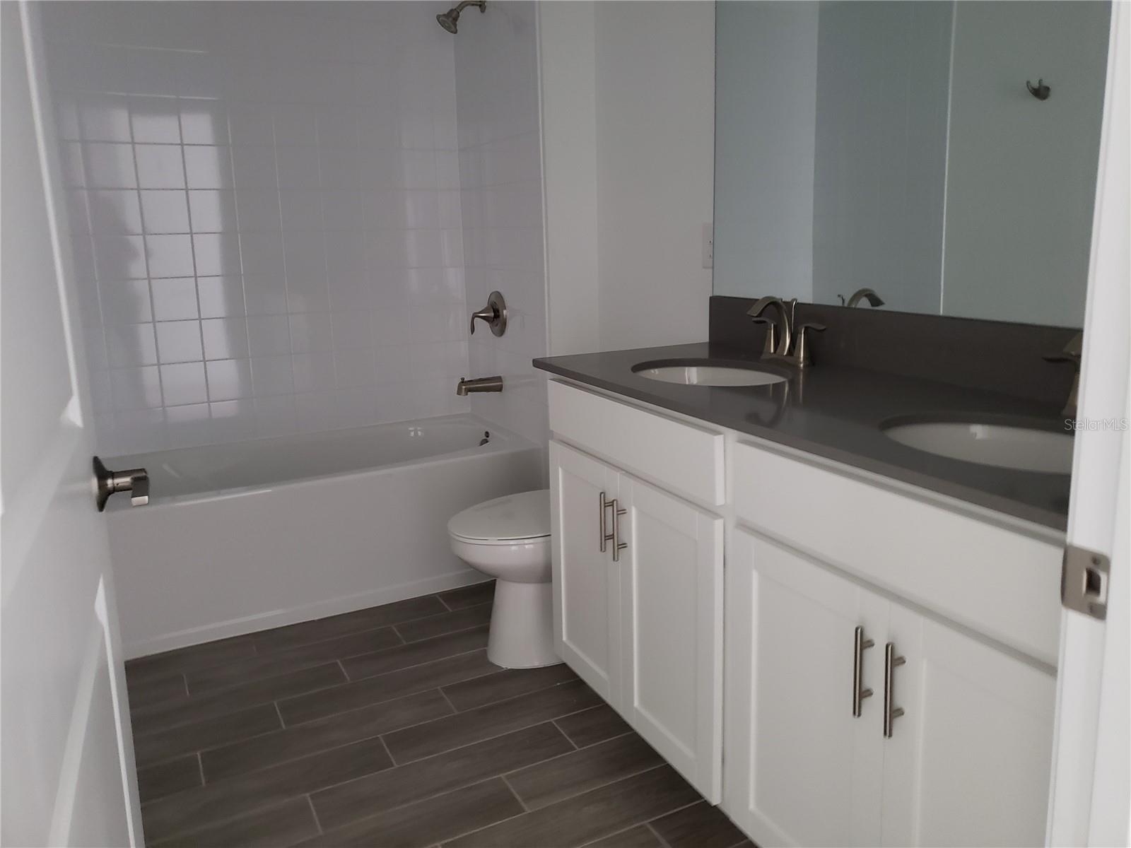 BRIDGEWALK - Residential Lease