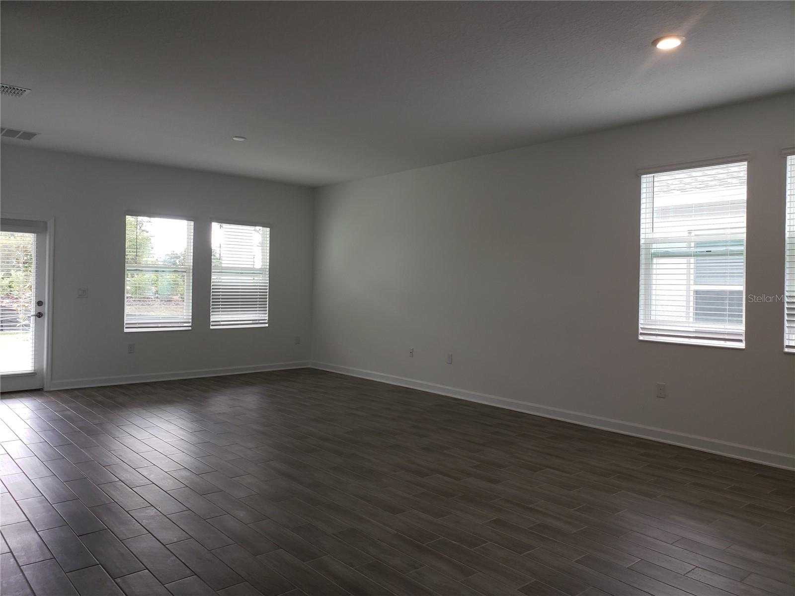 BRIDGEWALK - Residential Lease