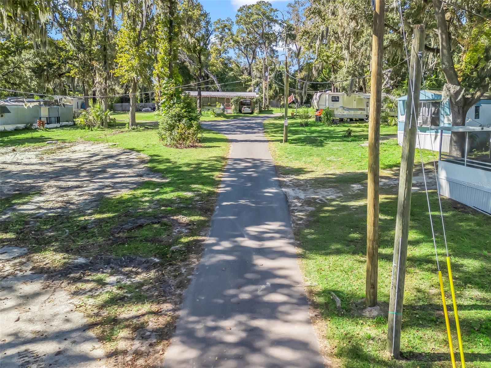 ONE OAK BELLEVIEW - Commercial Sale