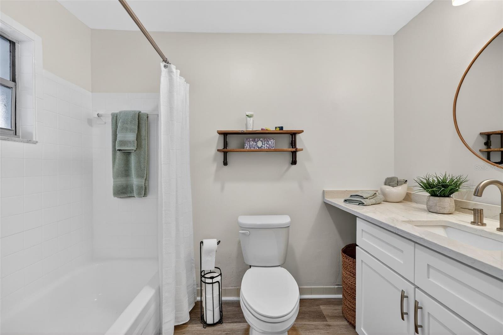 BURGUNDY UNIT ONE - Residential