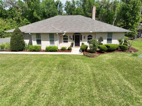 A home in LAKELAND