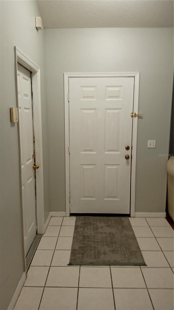 875 HIGH POINT CIRCLE