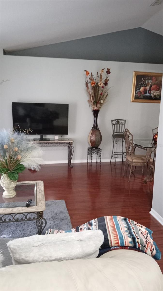 HIGH POINT COMMUNITY - Residential