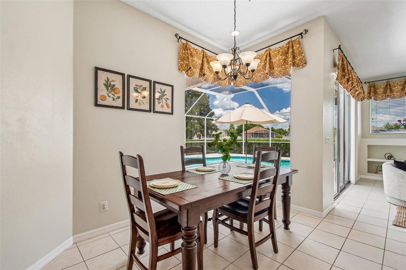 COLLIER PLACE - Residential
