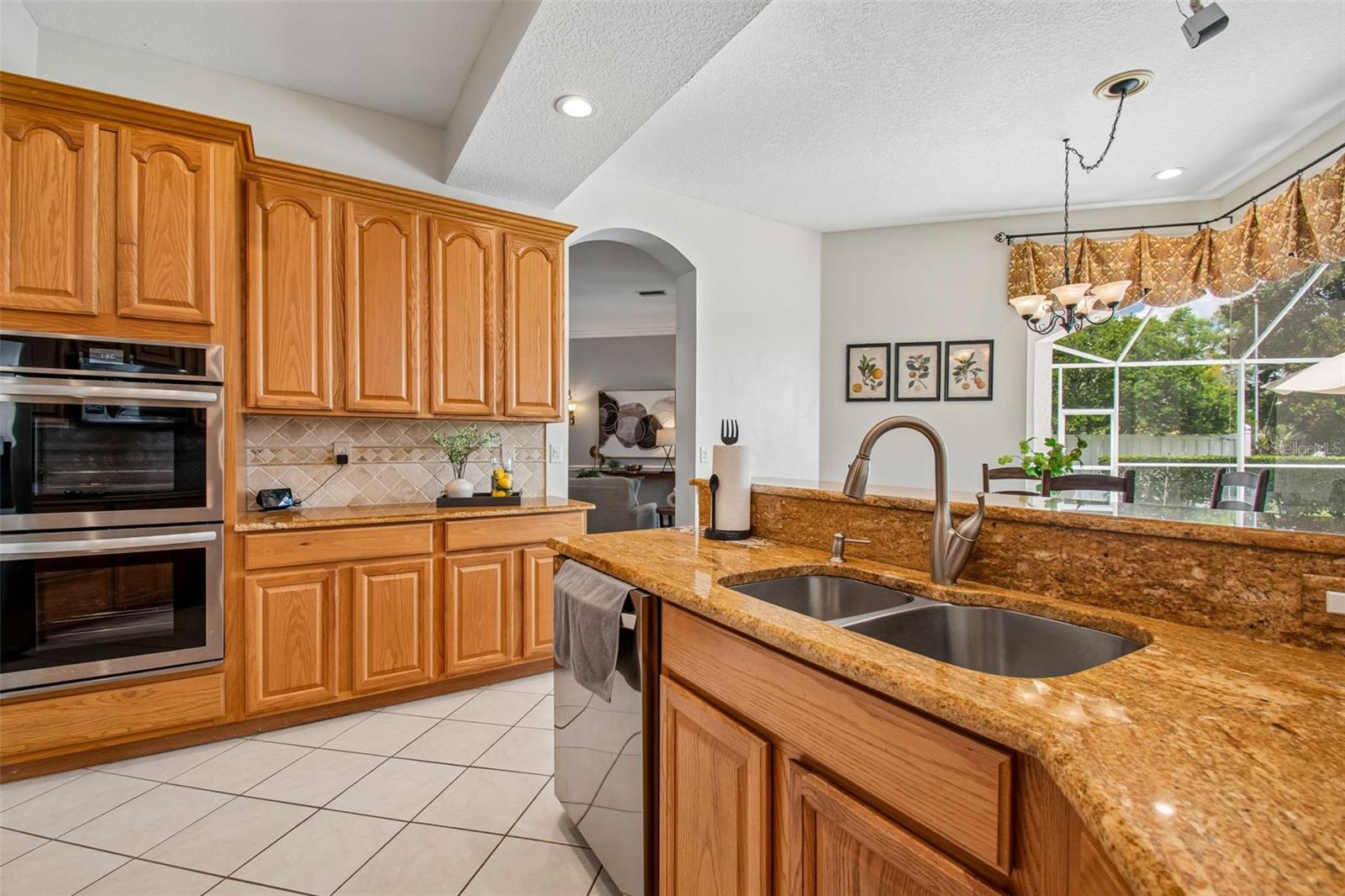 COLLIER PLACE - Residential
