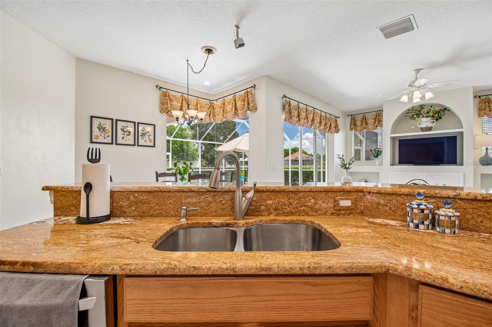COLLIER PLACE - Residential