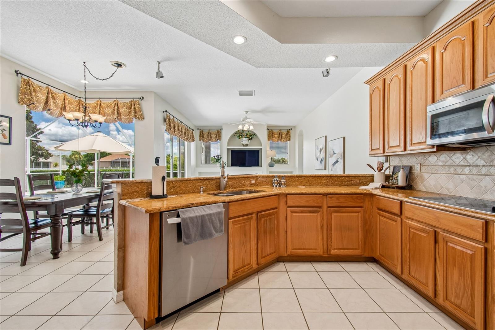 COLLIER PLACE - Residential