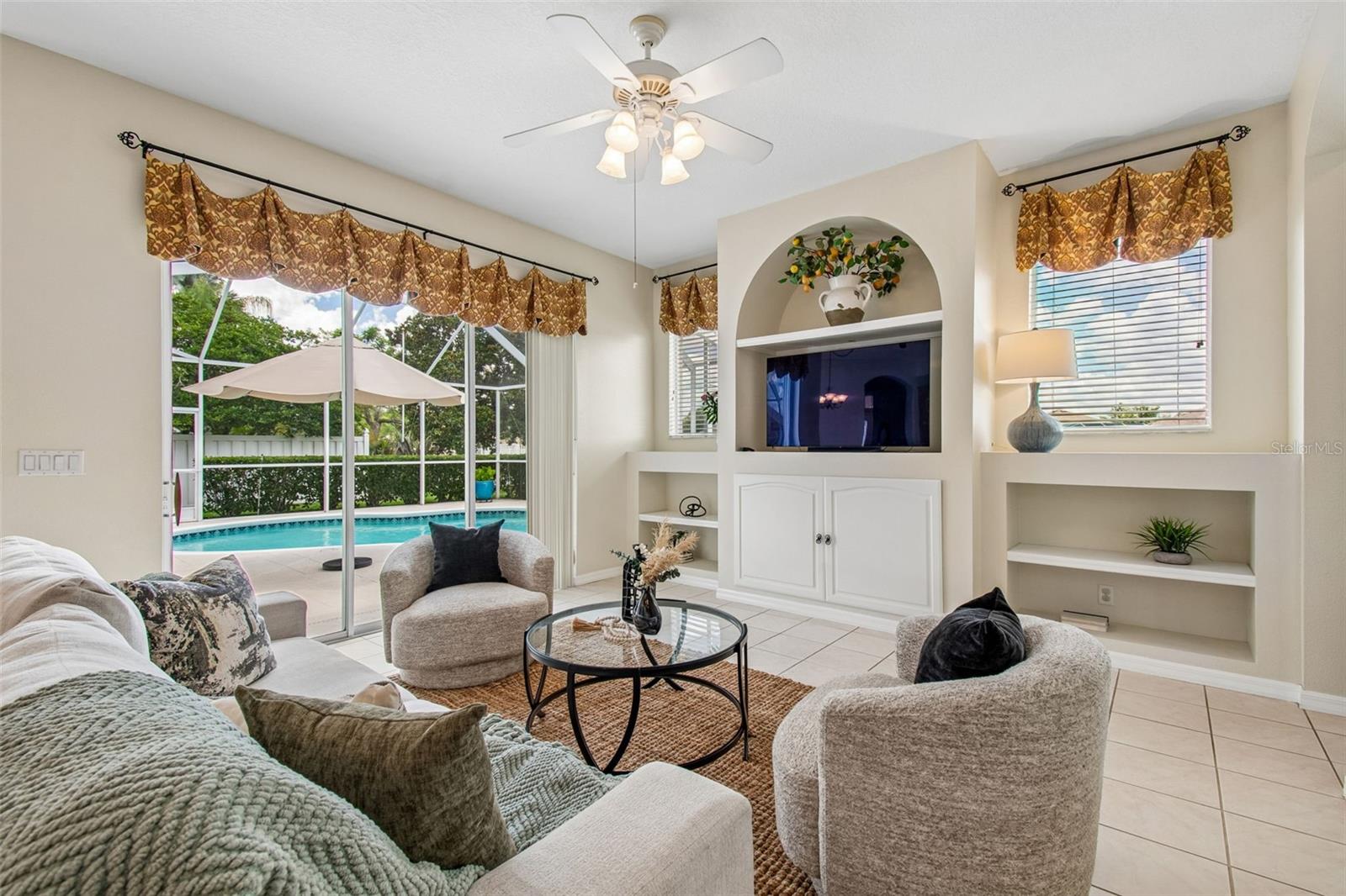 COLLIER PLACE - Residential