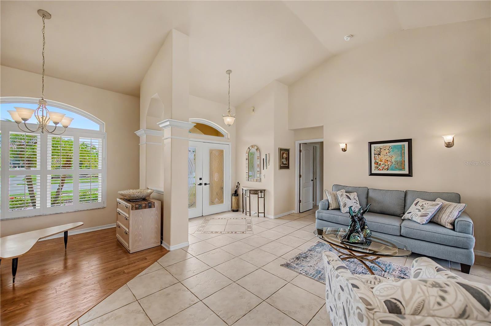 2145 DATE PALM WAY