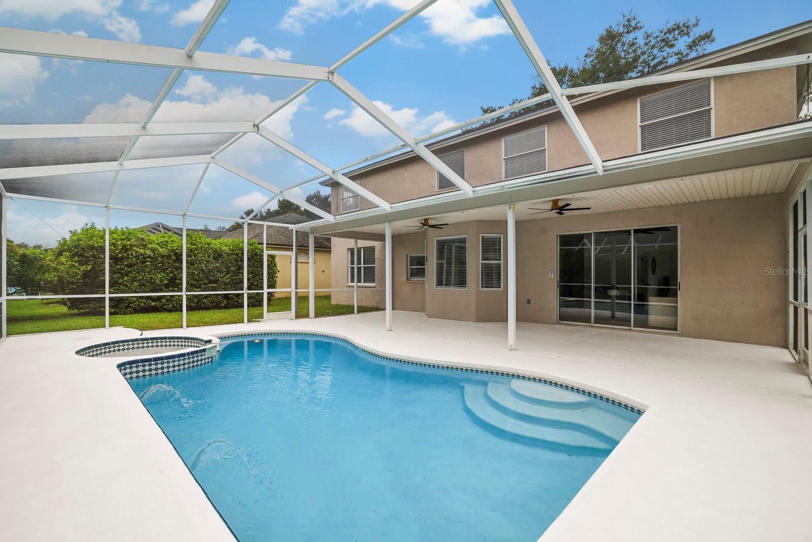 RIVER HILLS COUNTRY CLUB PARCE - Residential