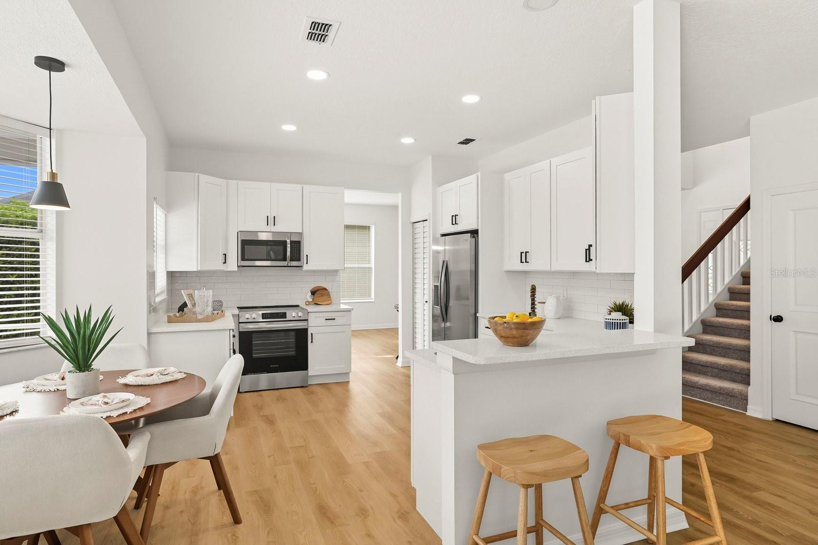 RIVER HILLS COUNTRY CLUB PARCE - Residential
