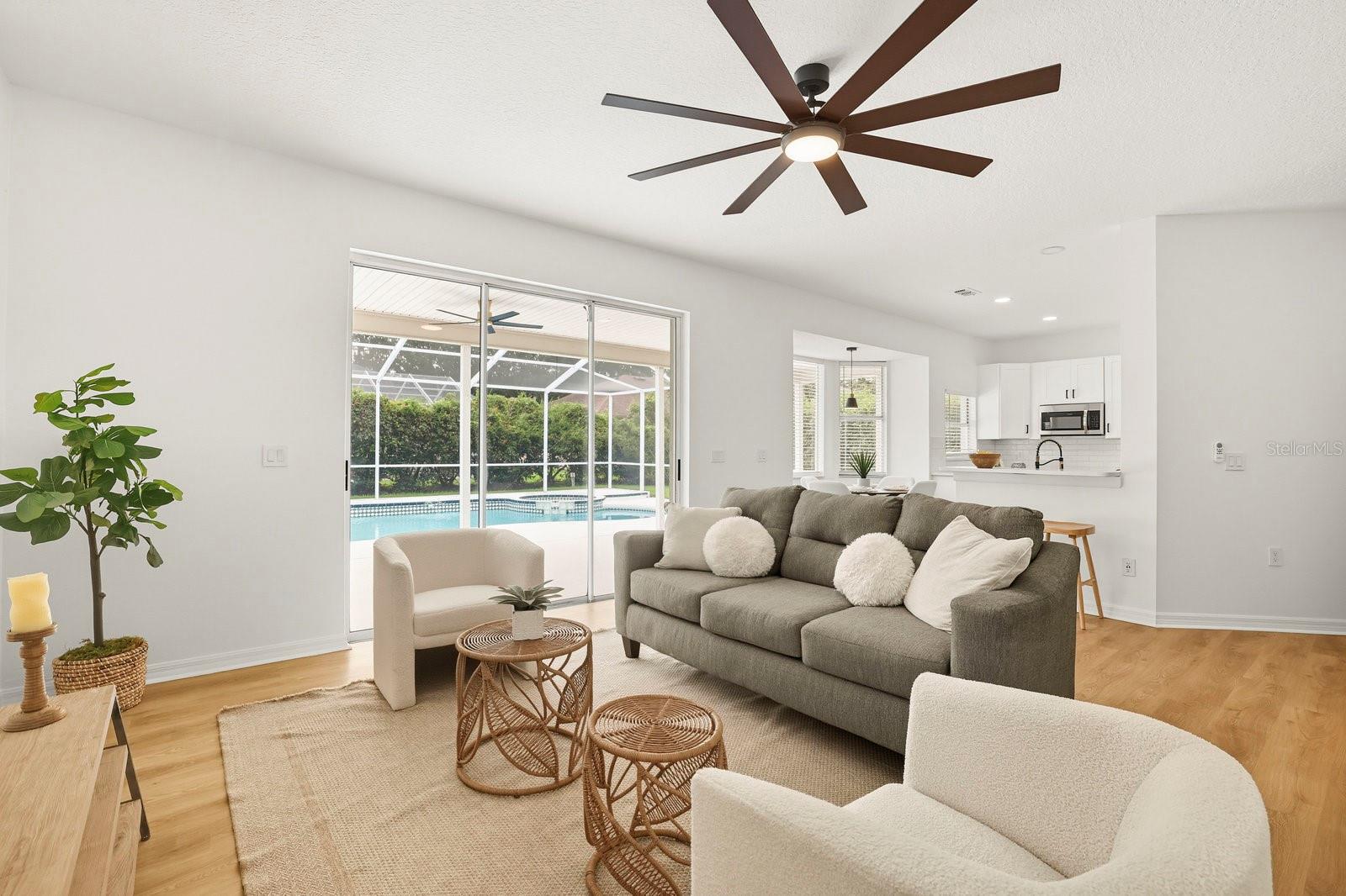 RIVER HILLS COUNTRY CLUB PARCE - Residential