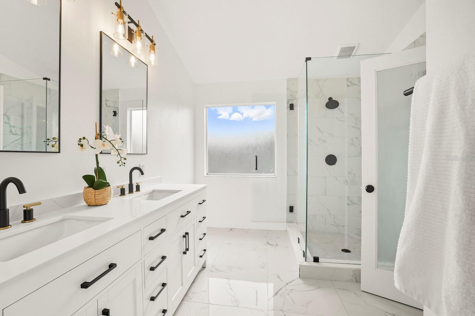RIVER HILLS COUNTRY CLUB PARCE - Residential