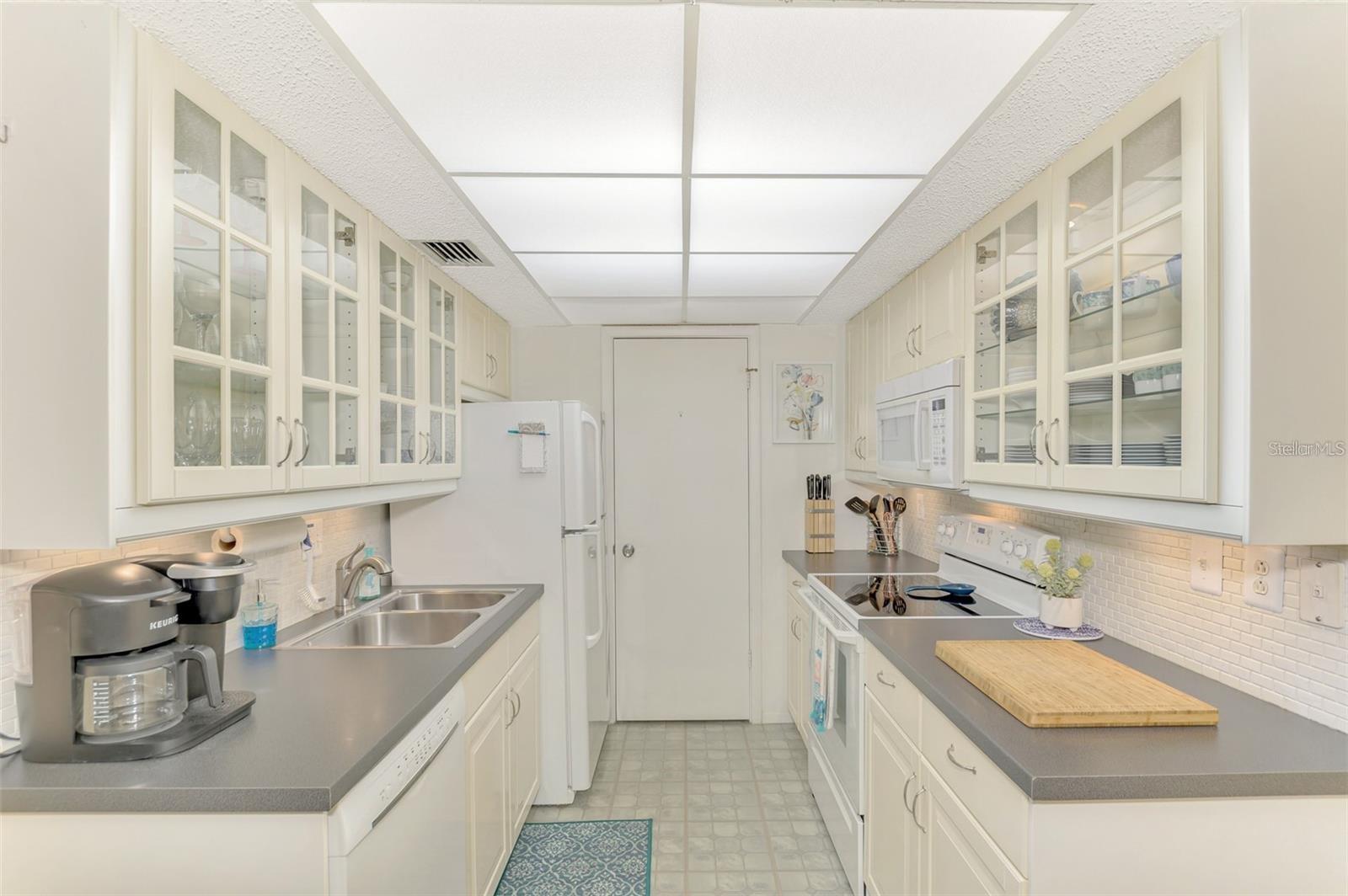 EL CONQUISTADOR VILLAGE 1 SEC 4 - Residential Lease