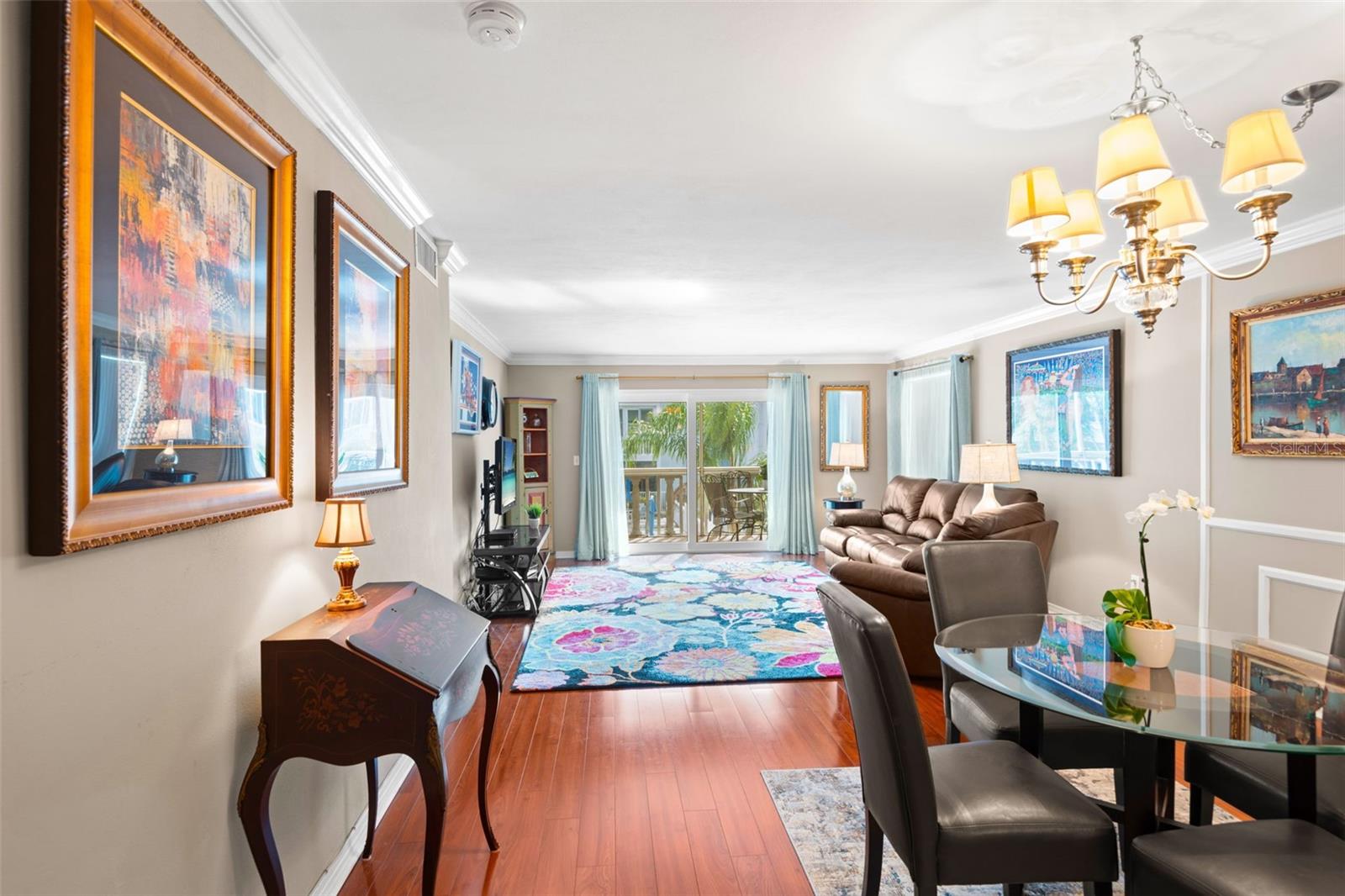147 BLUFF VIEW DRIVE 204