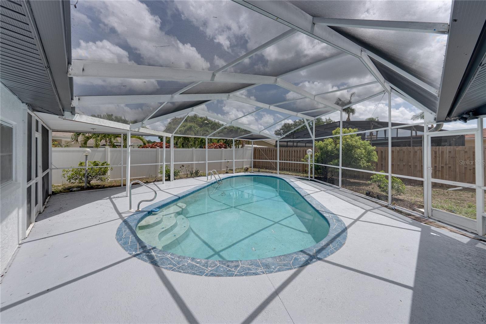 SEMINOLE GROVE ESTATES WEST ADD - Residential