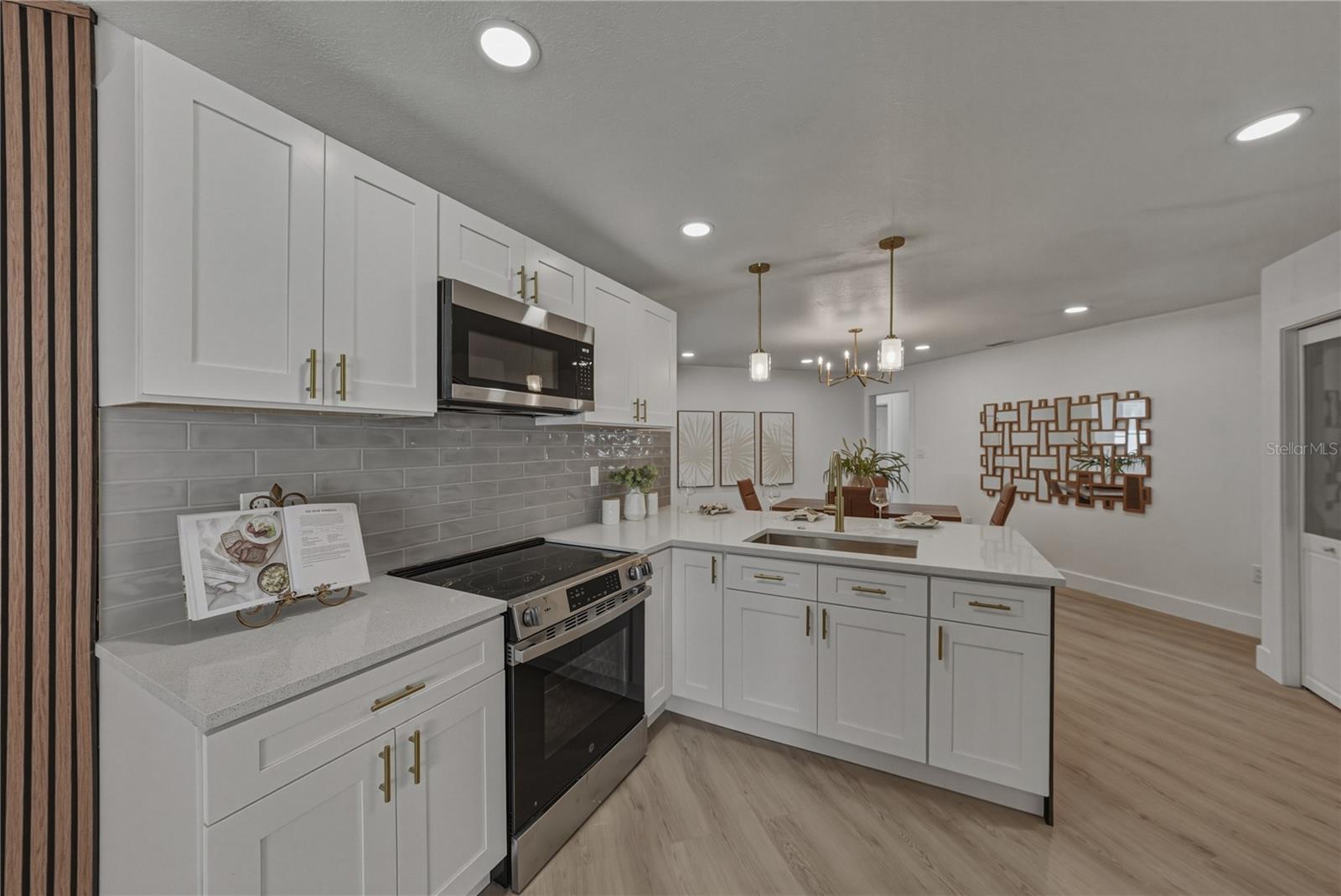 SEMINOLE GROVE ESTATES WEST ADD - Residential