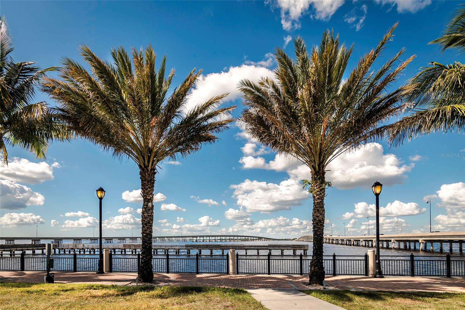 PORT CHARLOTTE SUB 01 - Land