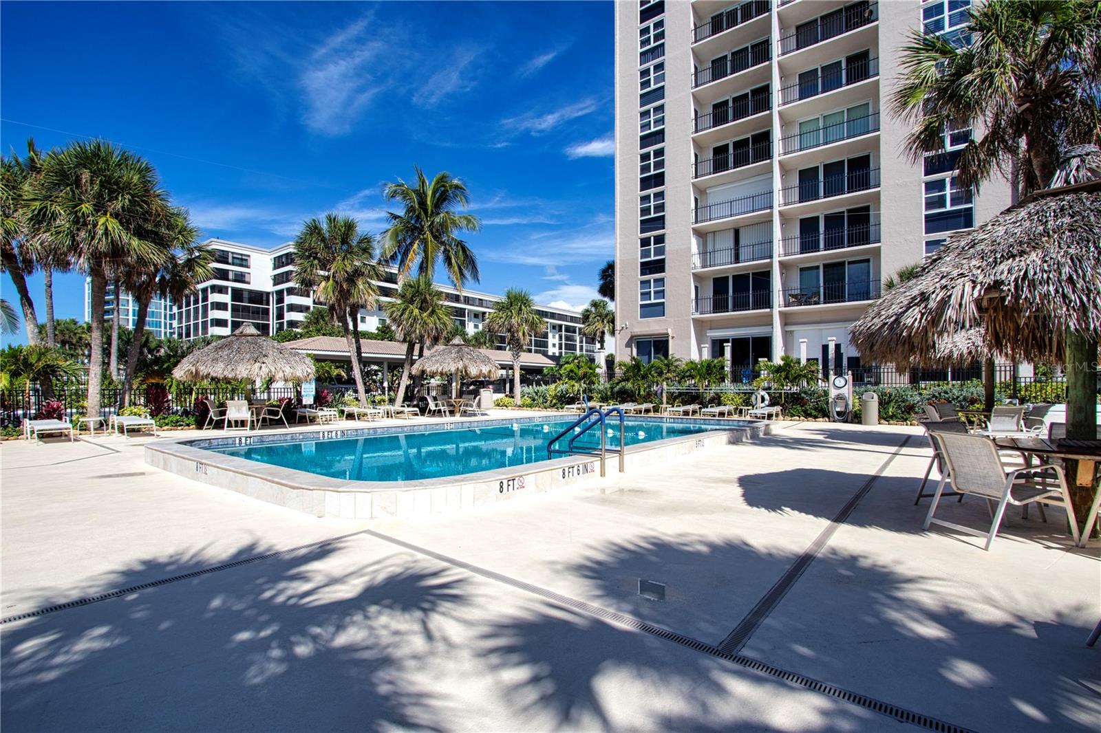 LIDO BEACH CLUB - Residential