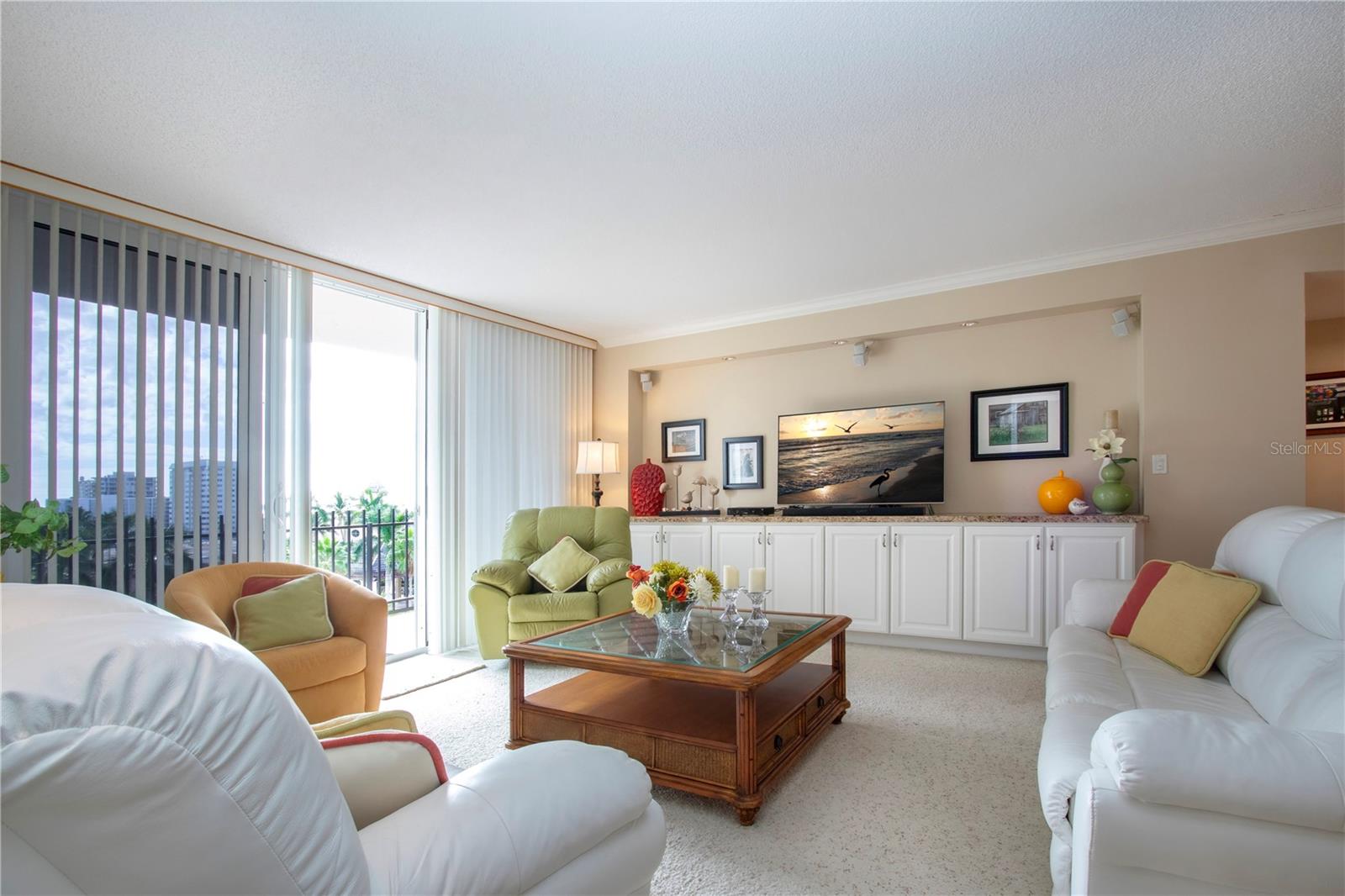 LIDO BEACH CLUB - Residential