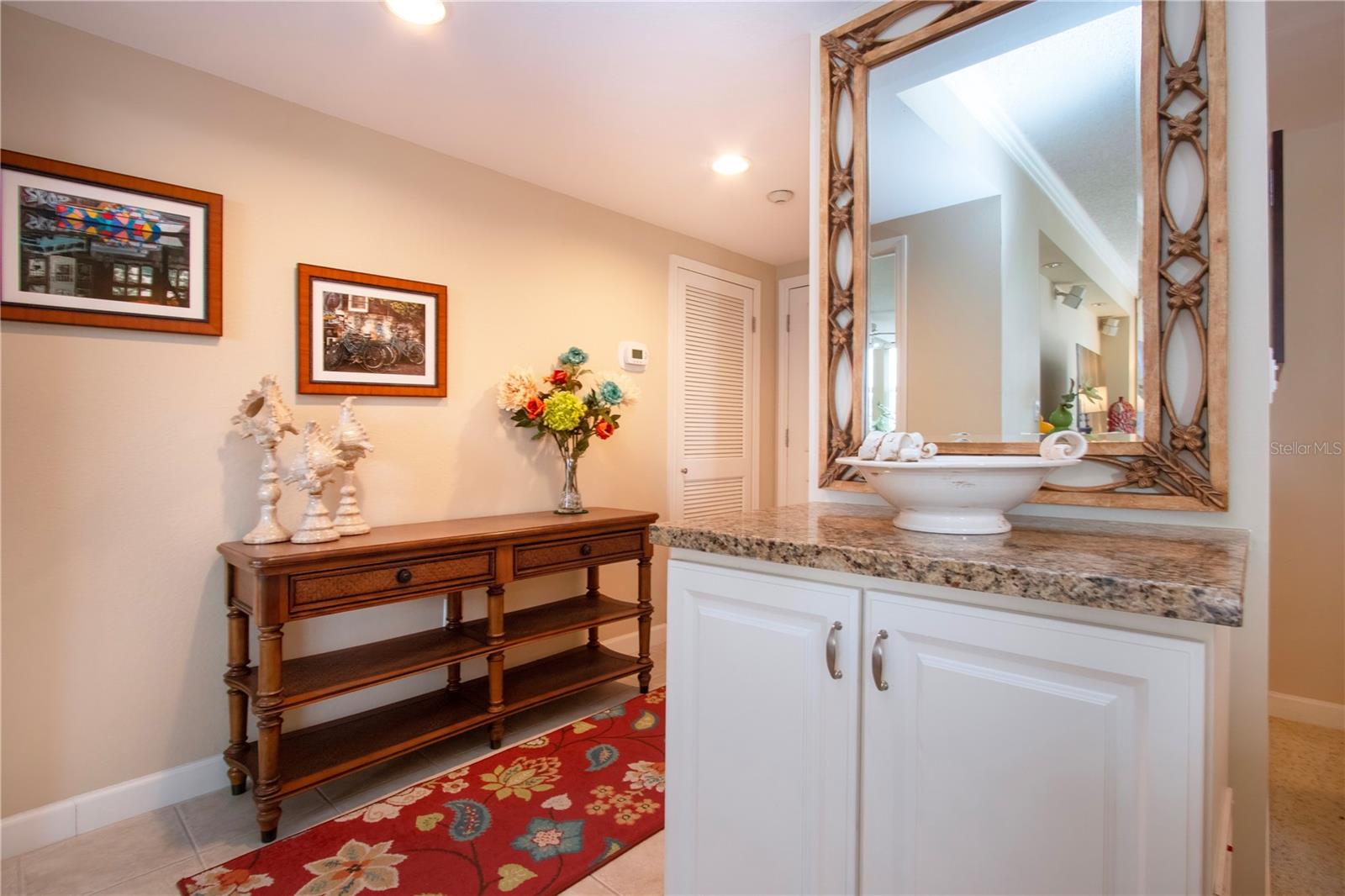 LIDO BEACH CLUB - Residential