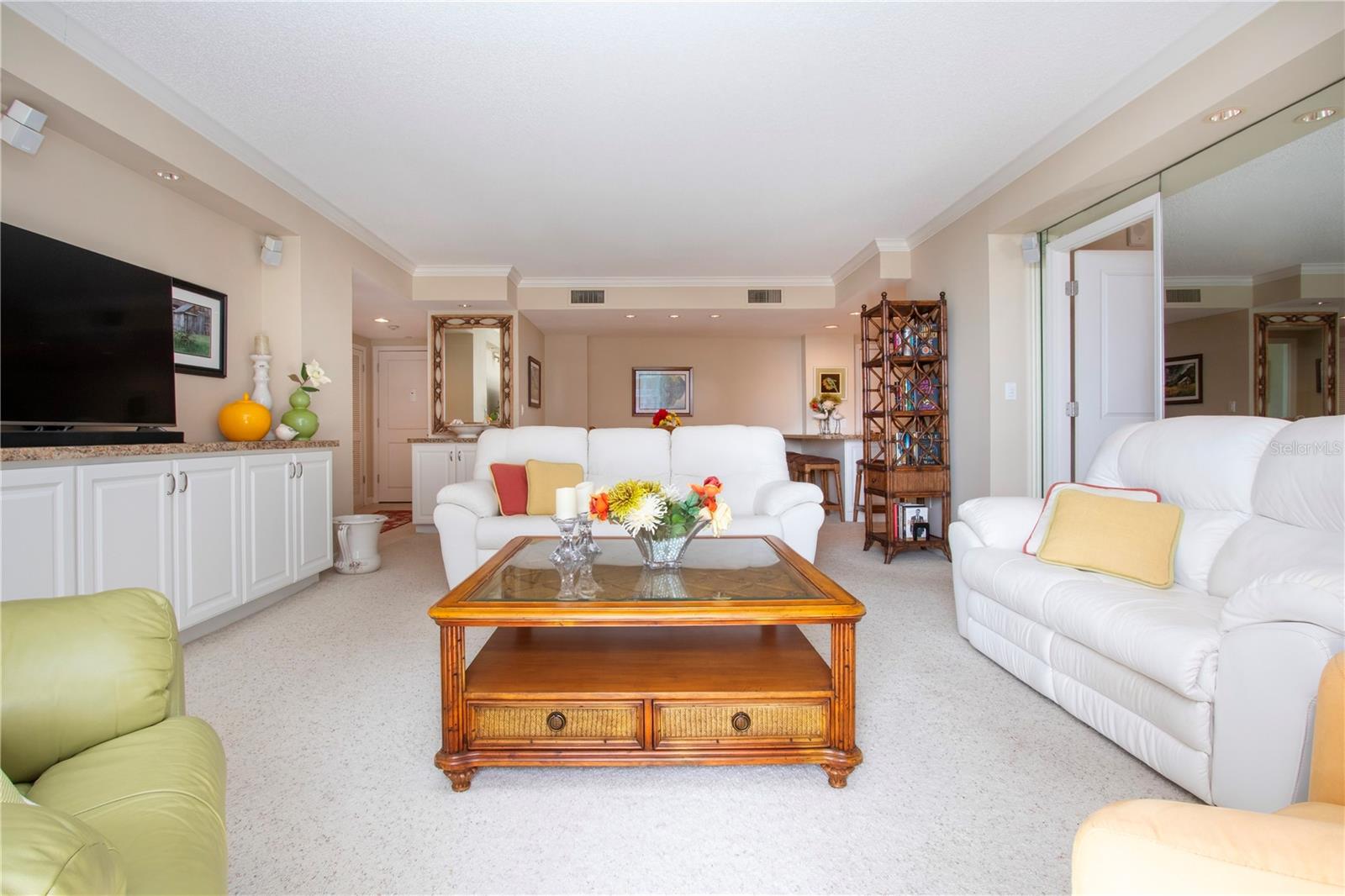 LIDO BEACH CLUB - Residential