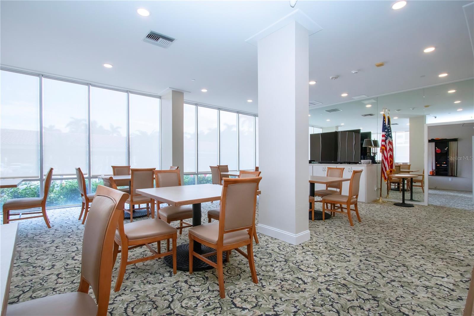 LIDO BEACH CLUB - Residential