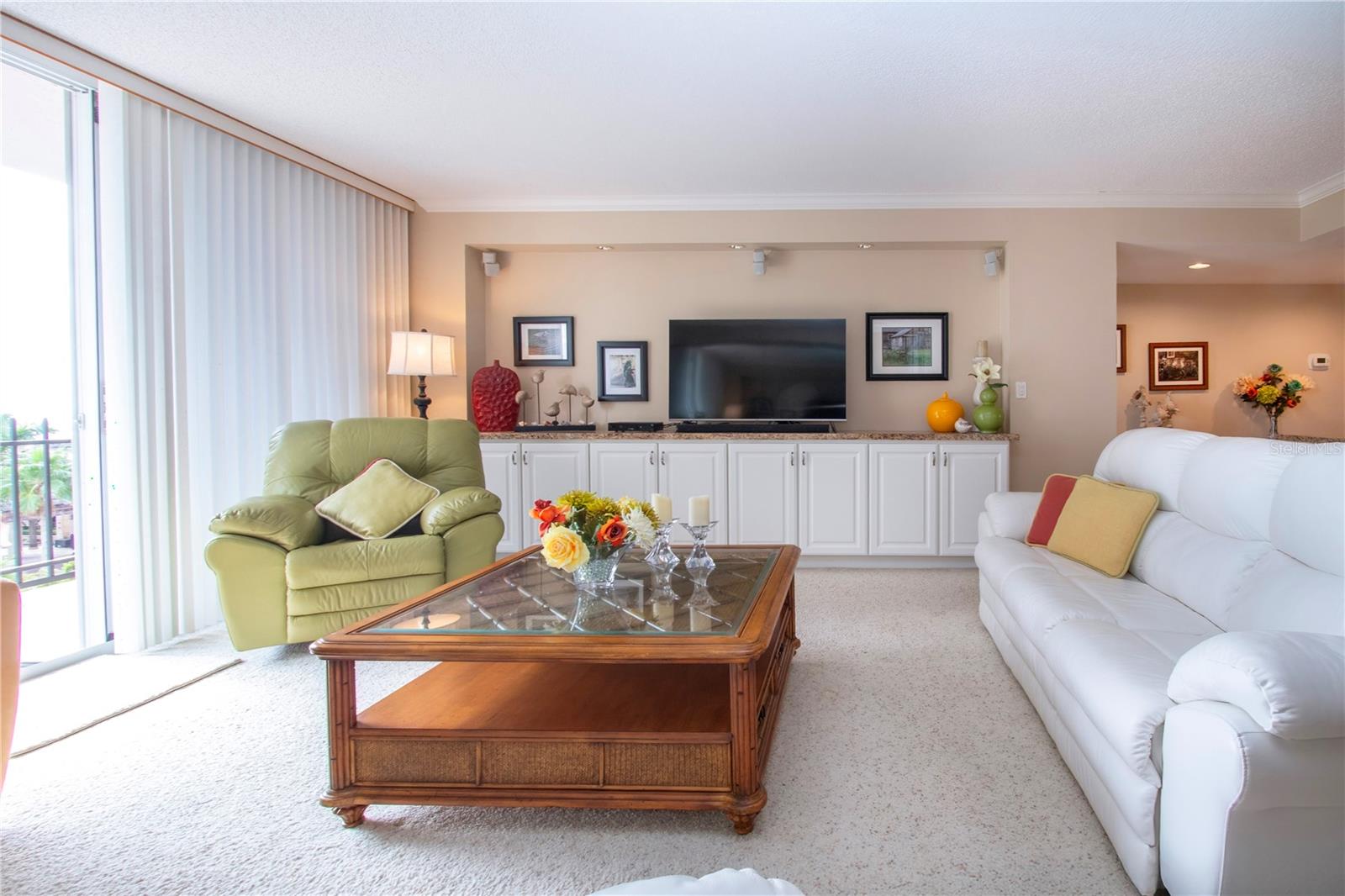 LIDO BEACH CLUB - Residential