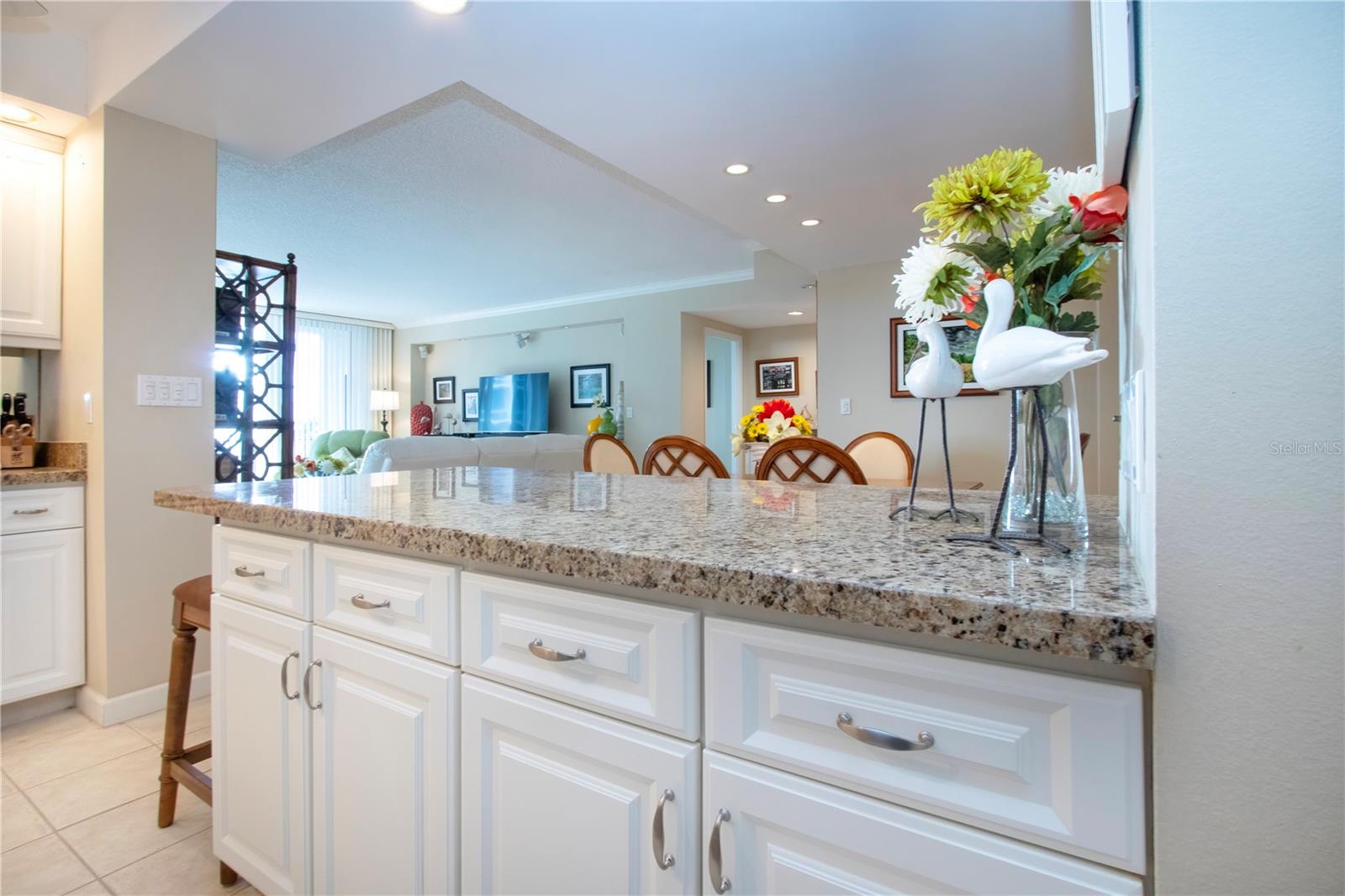 LIDO BEACH CLUB - Residential