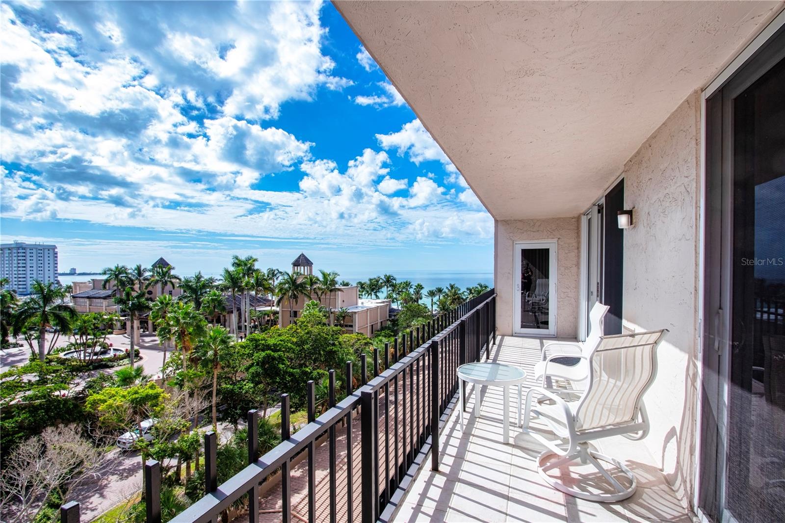 LIDO BEACH CLUB - Residential