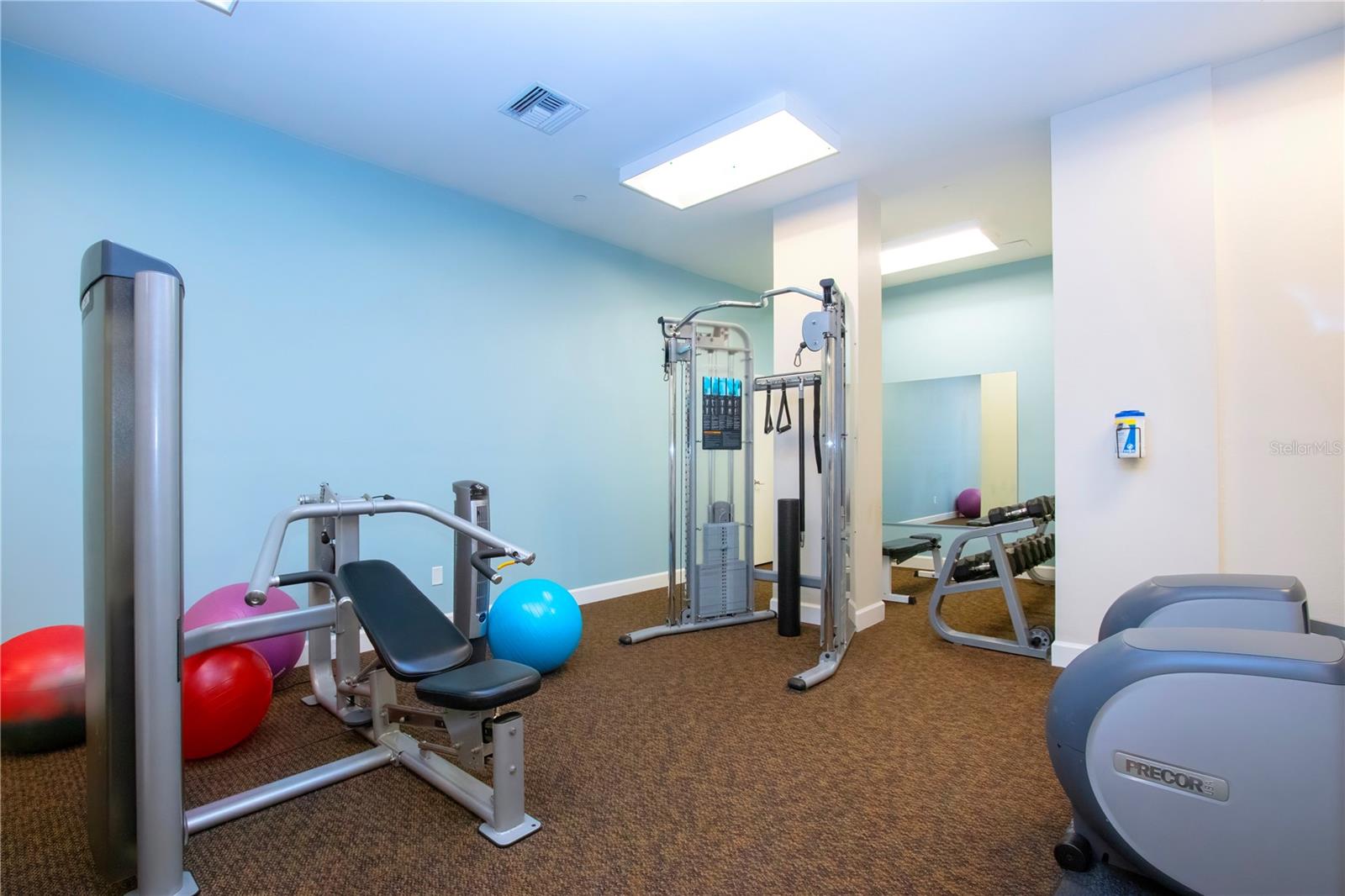 LIDO BEACH CLUB - Residential