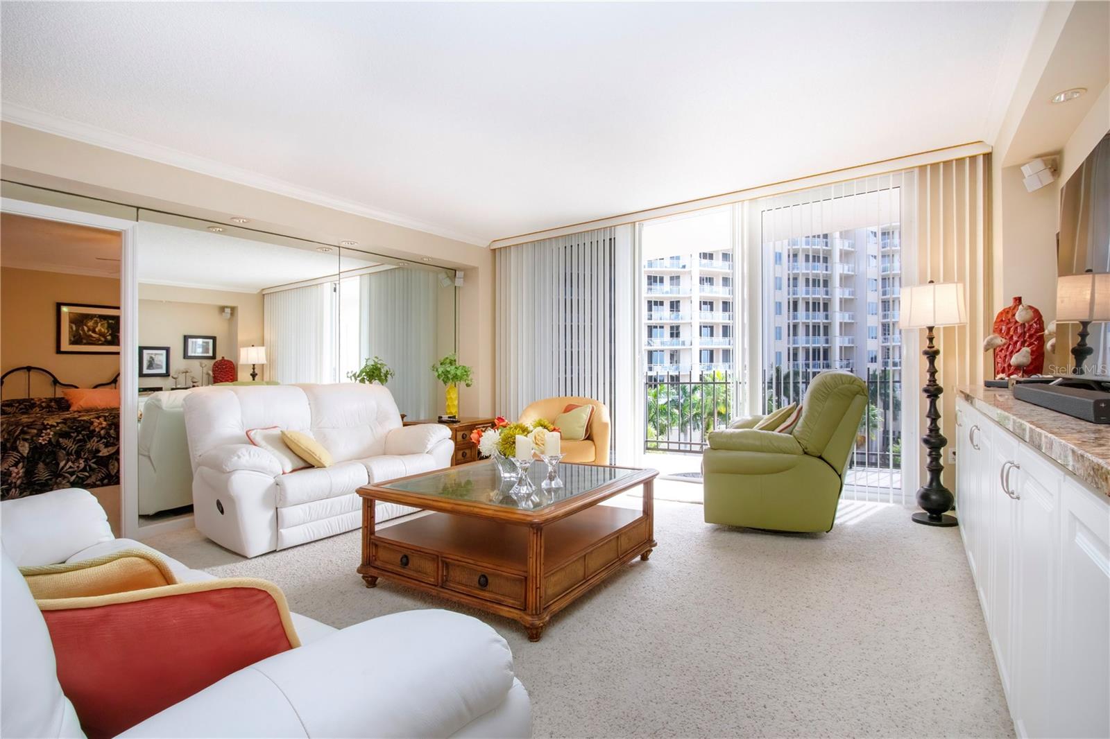 LIDO BEACH CLUB - Residential