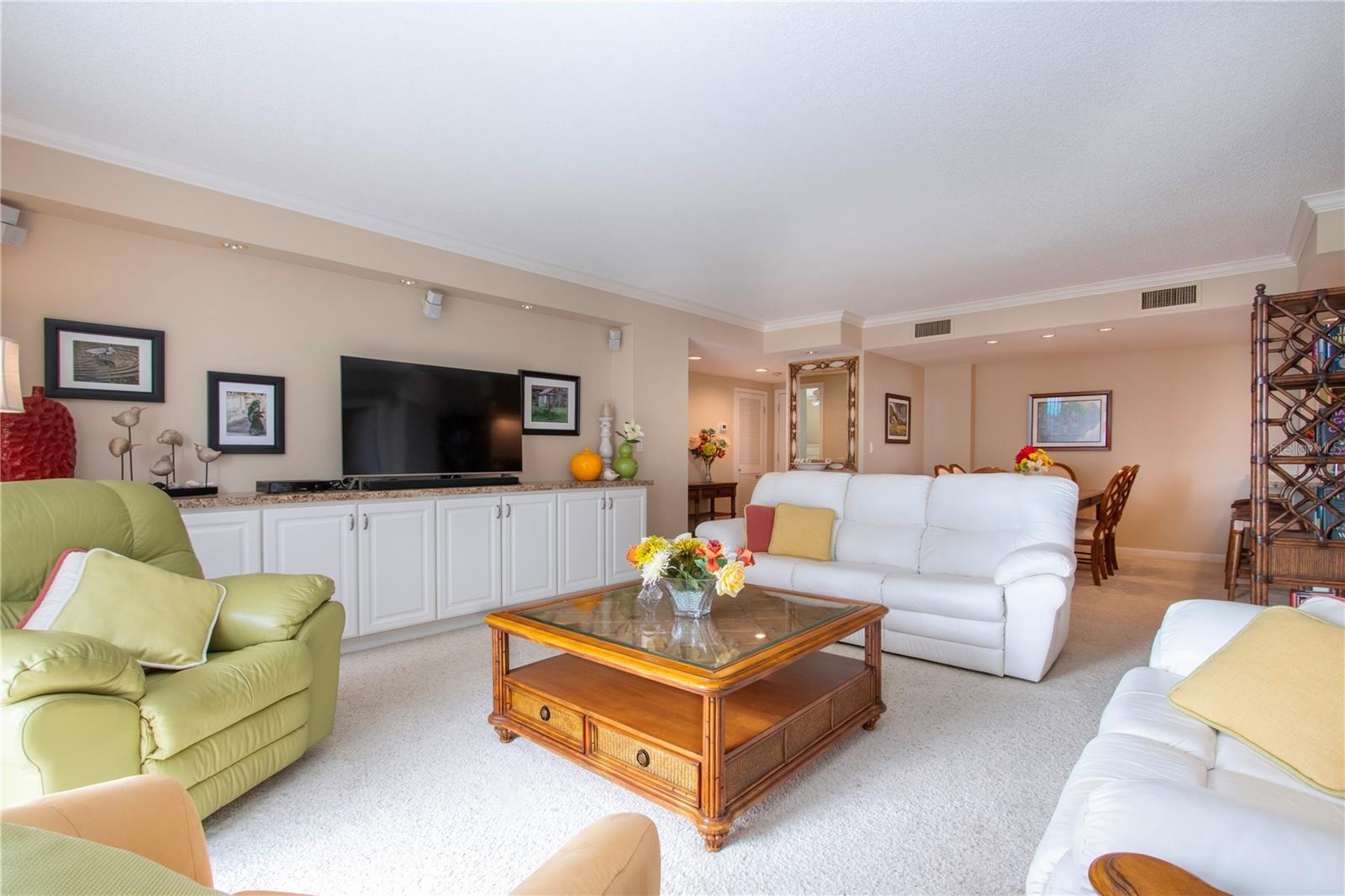 LIDO BEACH CLUB - Residential