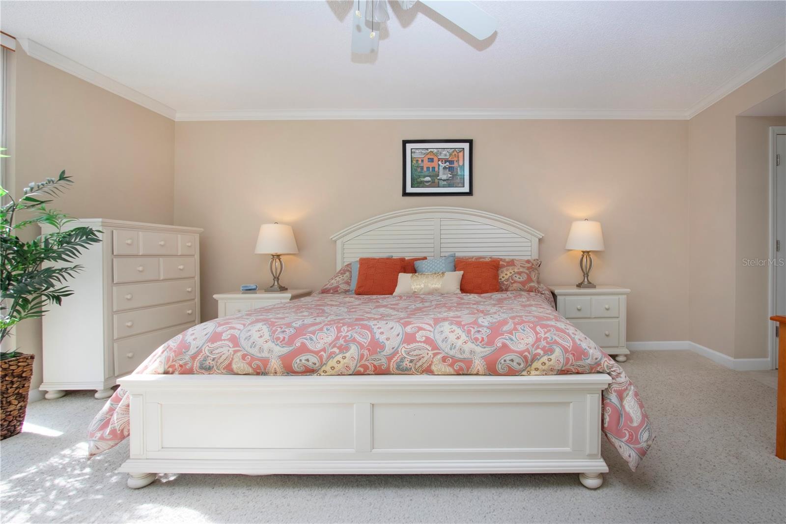 LIDO BEACH CLUB - Residential