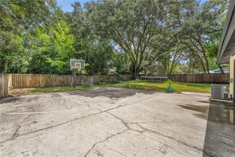 A home in WINTER SPRINGS