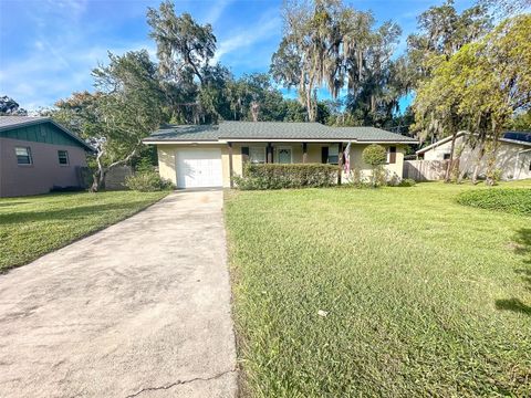 Photo of 3717 NE 5th Street, Ocala, FL 34470 (MLS # OM711772)