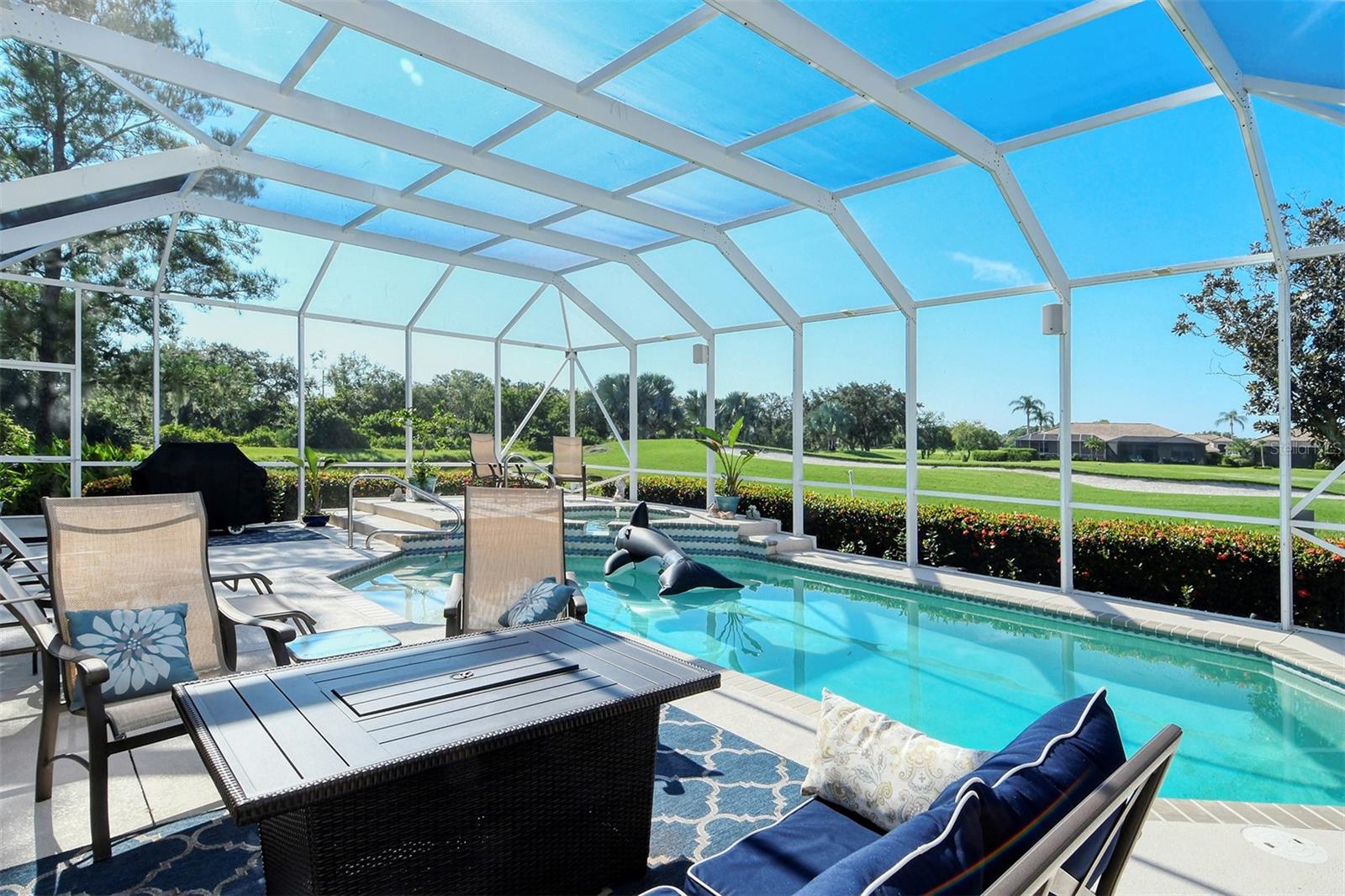 HERITAGE OAKS GOLF & COUNTRY CLUB - Residential