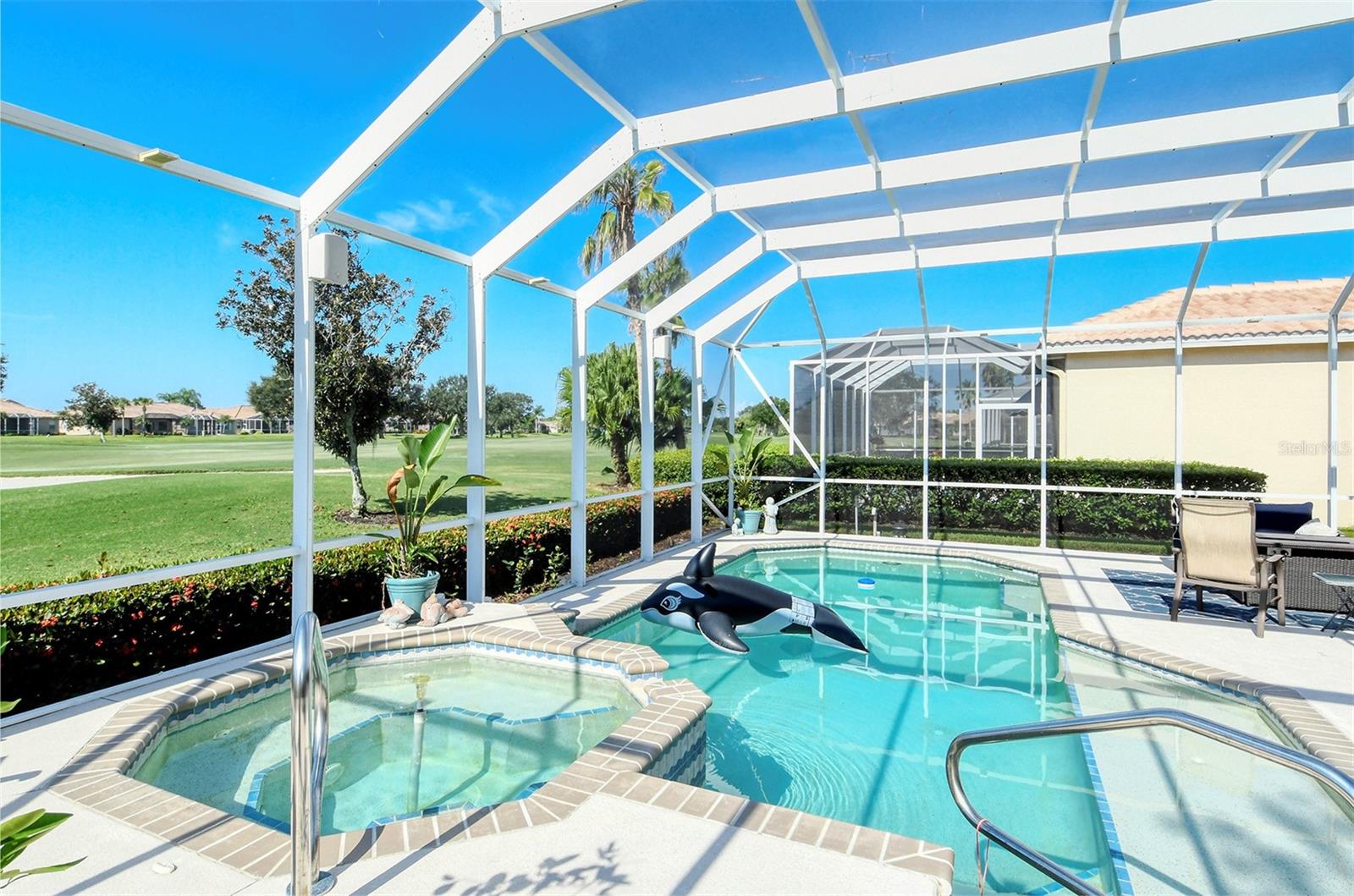 HERITAGE OAKS GOLF & COUNTRY CLUB - Residential