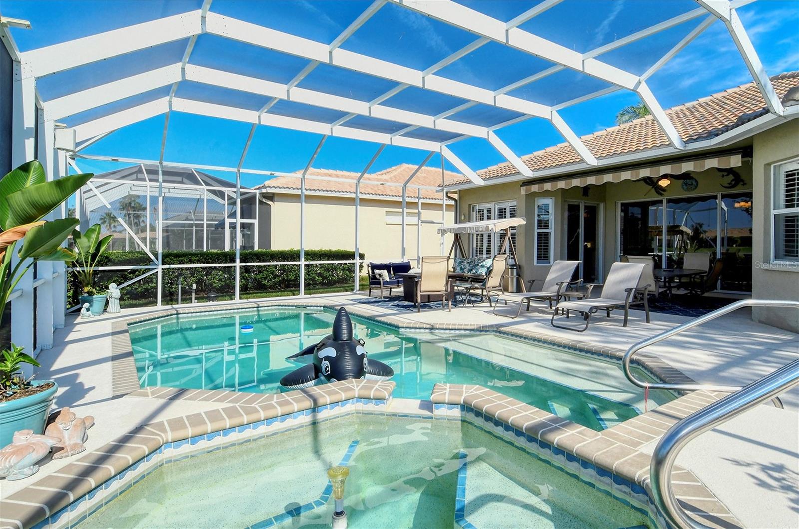 HERITAGE OAKS GOLF & COUNTRY CLUB - Residential