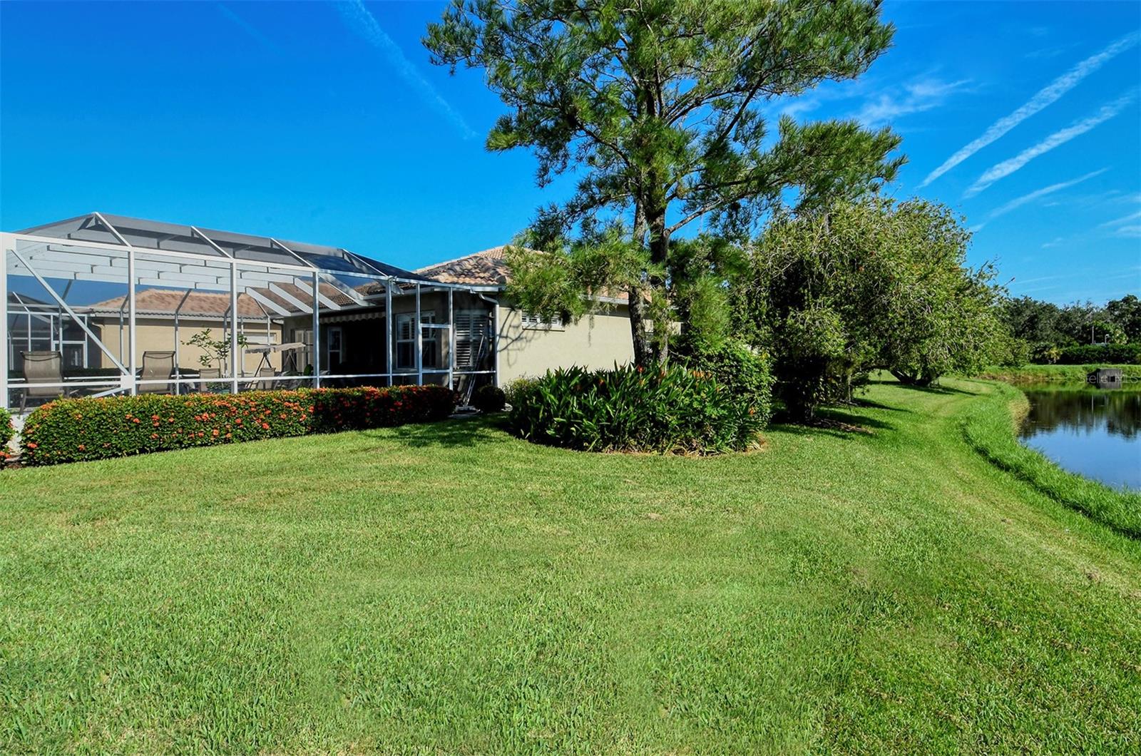 HERITAGE OAKS GOLF & COUNTRY CLUB - Residential