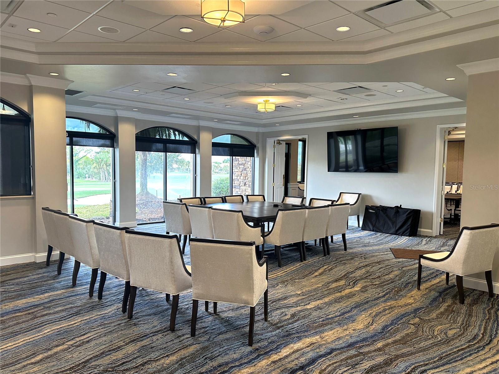 HERITAGE OAKS GOLF & COUNTRY CLUB - Residential