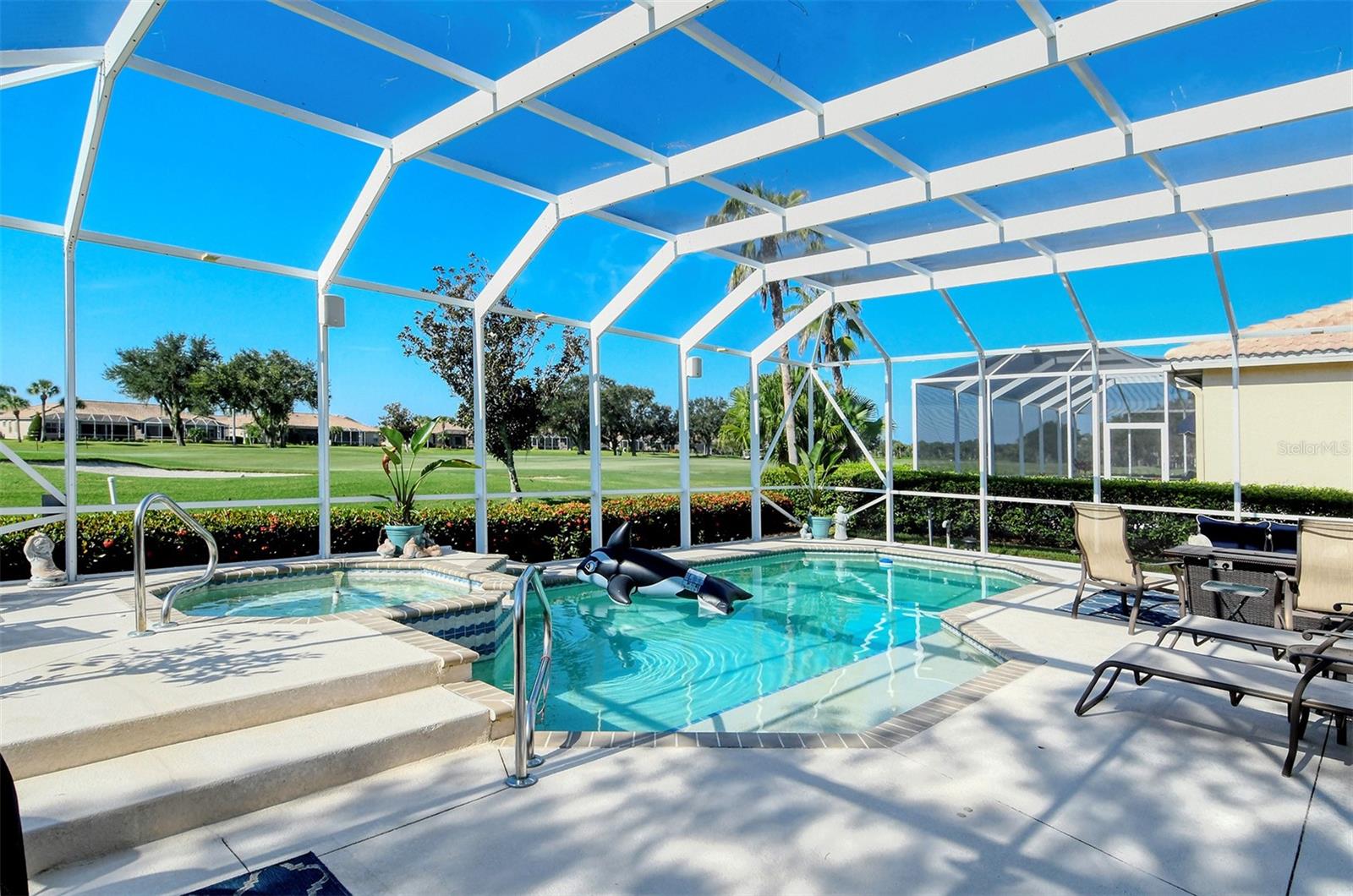 HERITAGE OAKS GOLF & COUNTRY CLUB - Residential