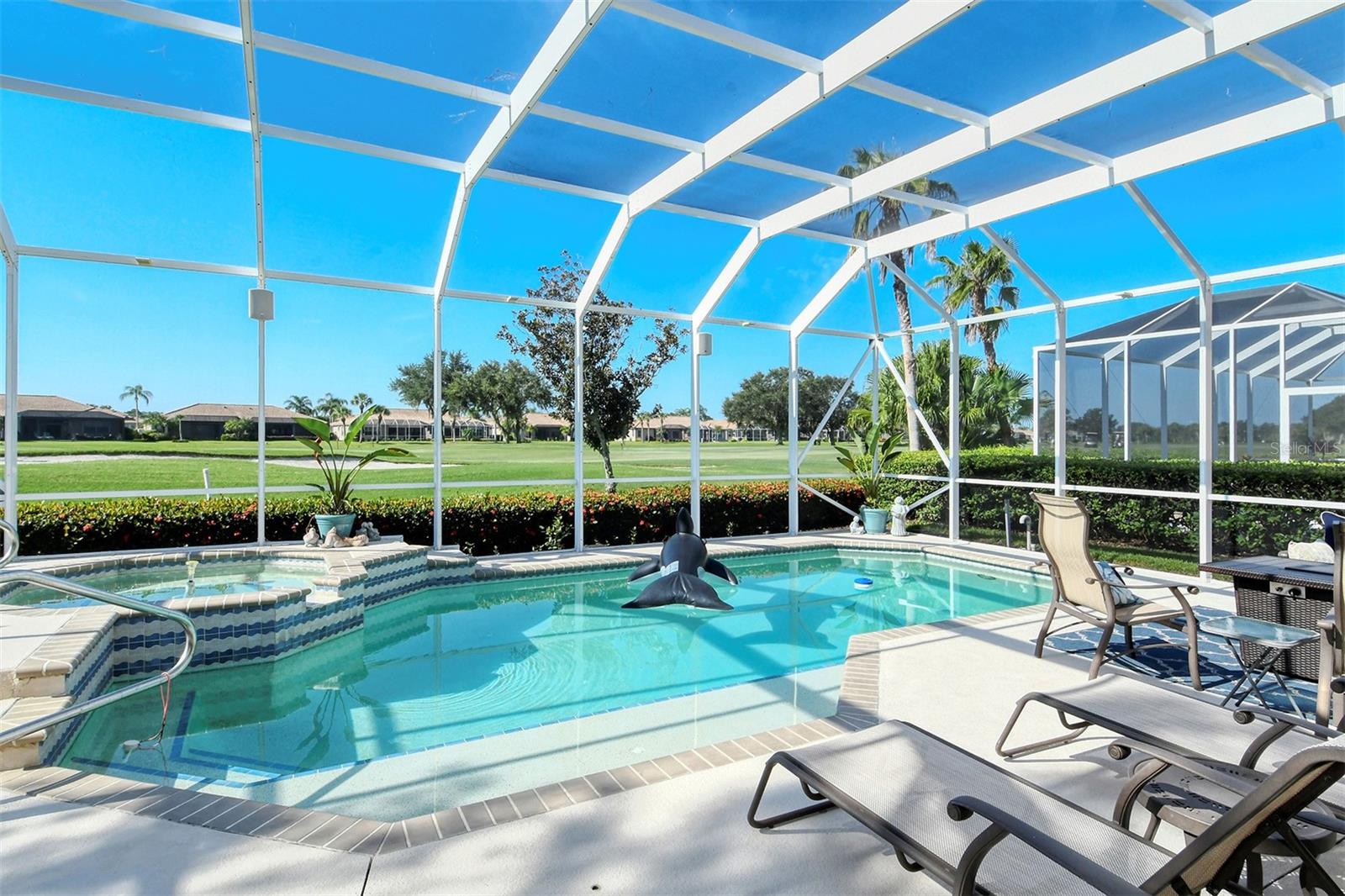 HERITAGE OAKS GOLF & COUNTRY CLUB - Residential