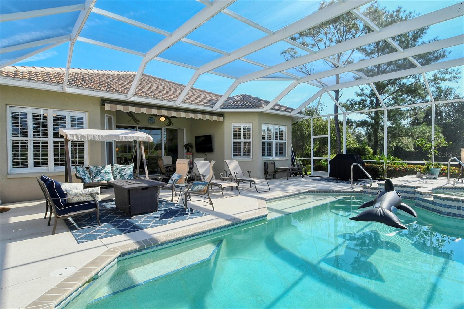 HERITAGE OAKS GOLF & COUNTRY CLUB - Residential