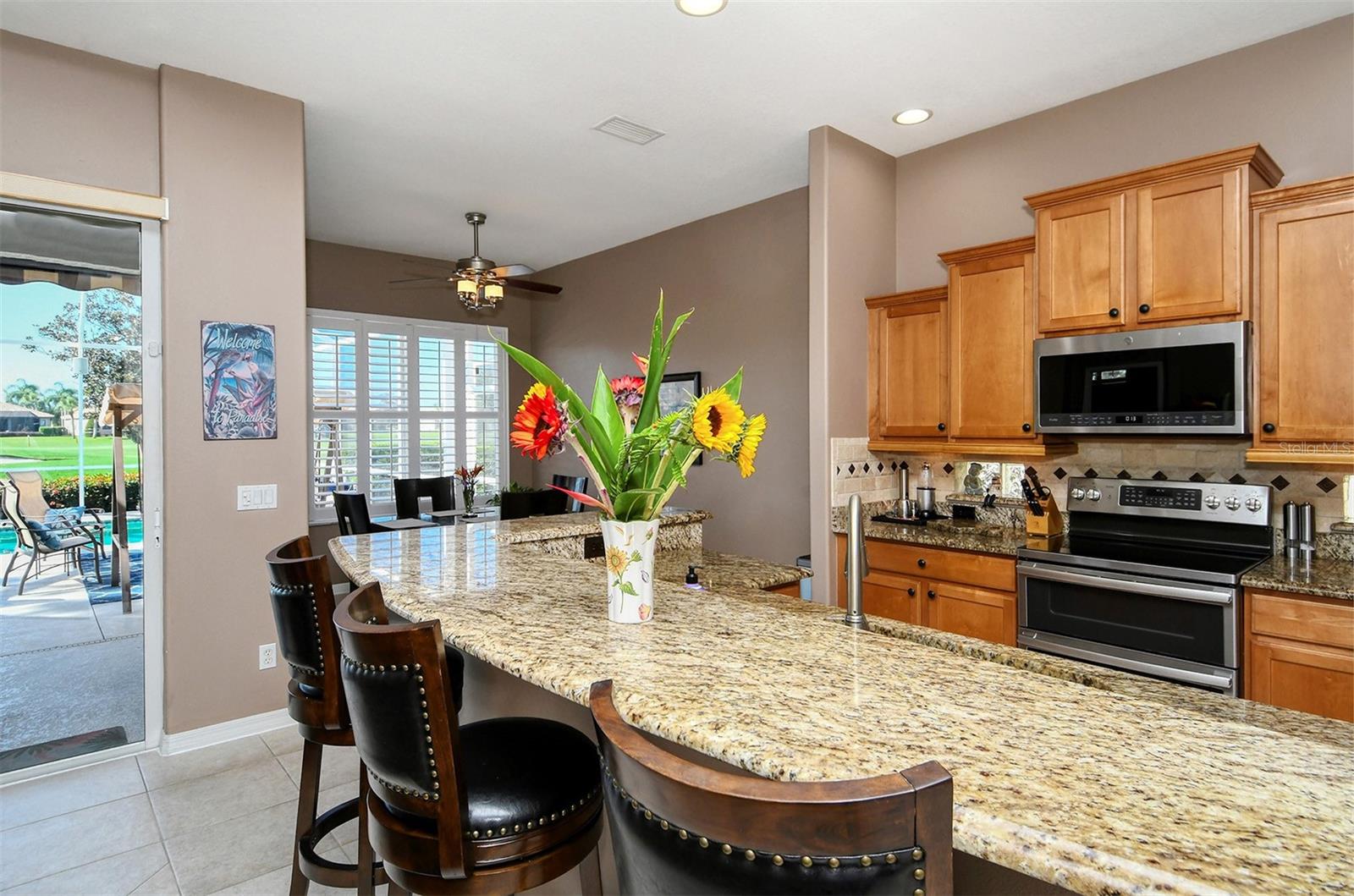 HERITAGE OAKS GOLF & COUNTRY CLUB - Residential