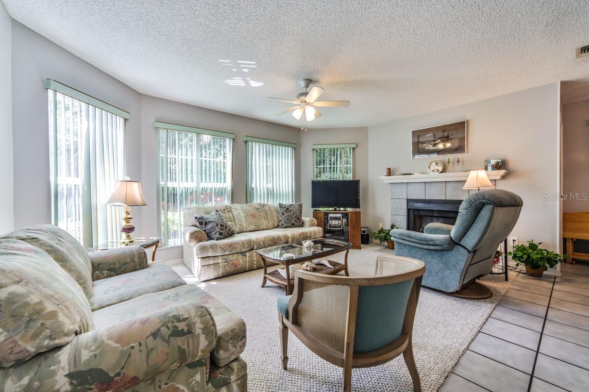 Sun Beach Club Condo Ph 01-03 - Residential