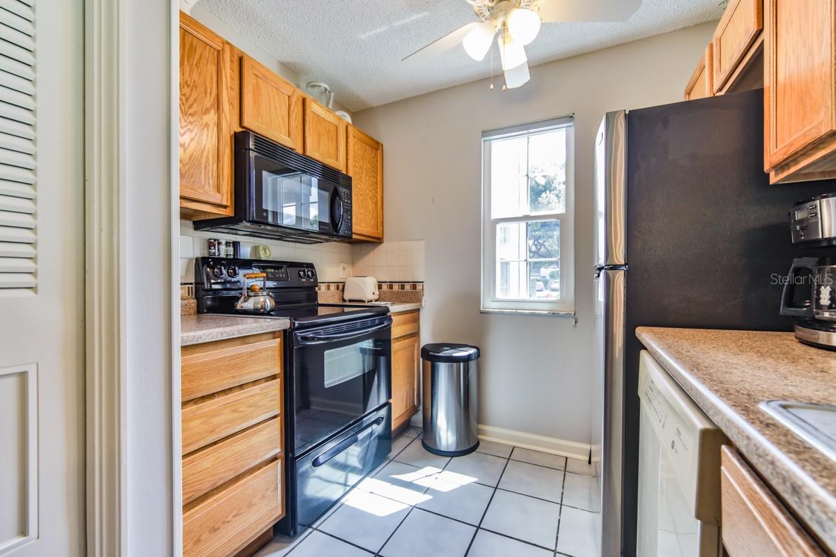 Sun Beach Club Condo Ph 01-03 - Residential