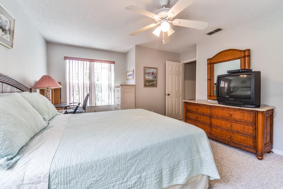 Sun Beach Club Condo Ph 01-03 - Residential