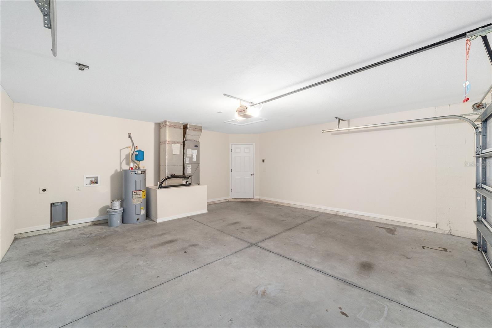 MARION OAKS - Residential